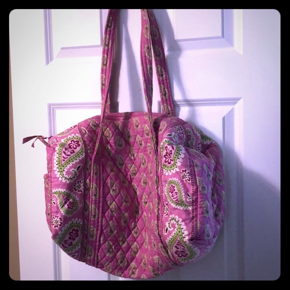 Pre-Loved Vera Bradley small weekender! - Picture 1 of 4